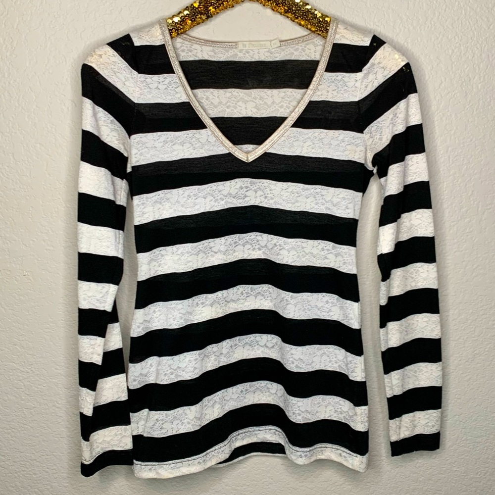 Laquette White Lace Black Stripe VNeck Long Sleeve